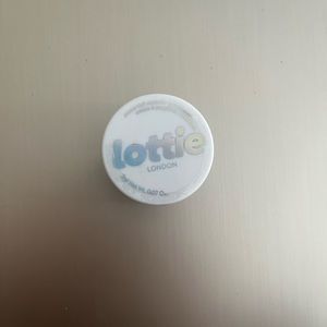 LOTTIE LONDON METTALIC EYESHADOW